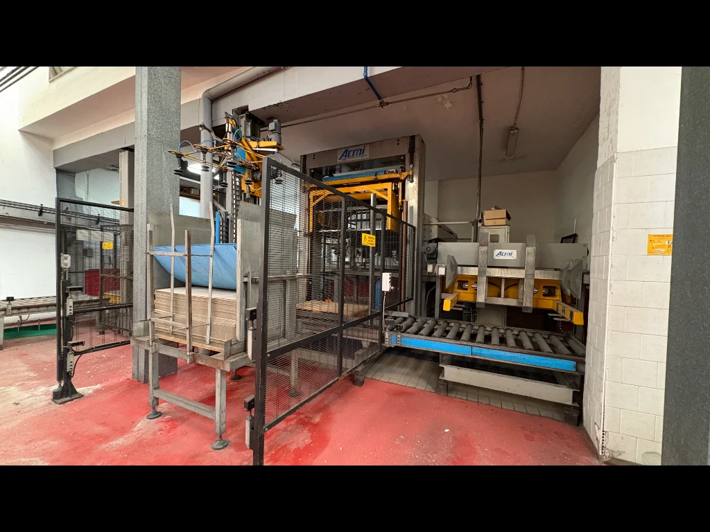 Complete used CSD Glass line - 12000bph - Image 9
