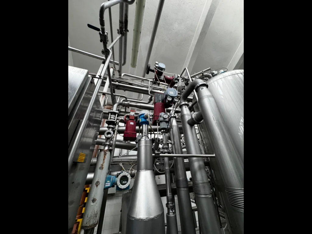 Used Sameto Technifil complete water bottling line for PET bottles year 2010 - 16,000BPH - Image 10