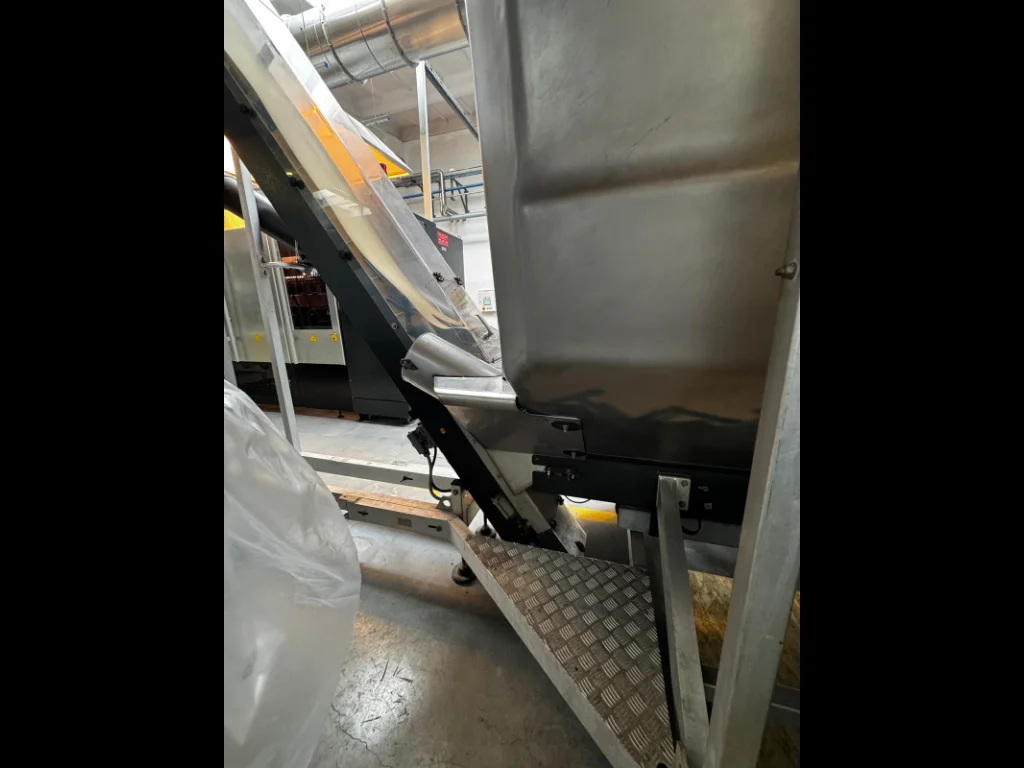 Used Sameto Technifil complete water bottling line for PET bottles year 2010 - 16,000BPH - Image 25