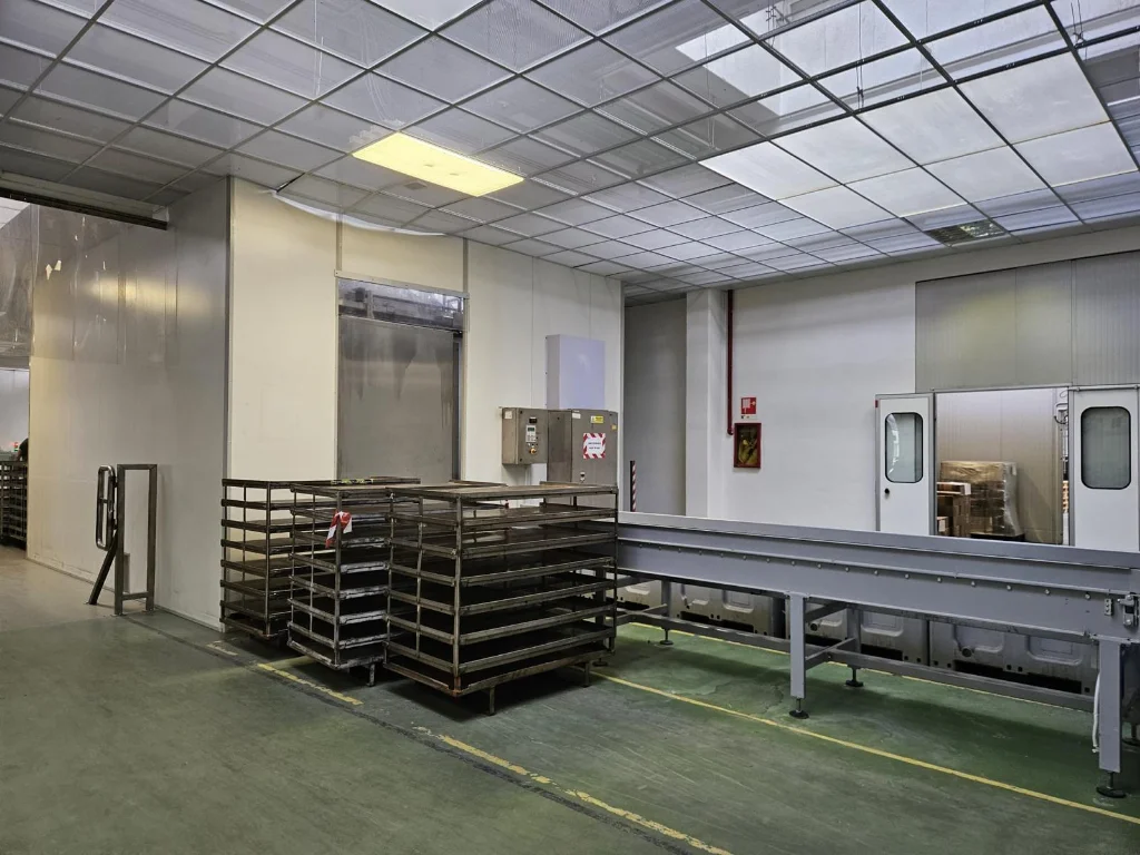 Used Coplit Filing Line Used complete pharmaceutical filling glass line - 3500 PPH