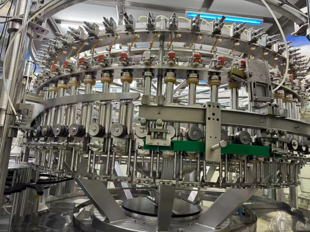 Used Coplit Filing Line Used complete hot filling line Krones - 24000 BPH